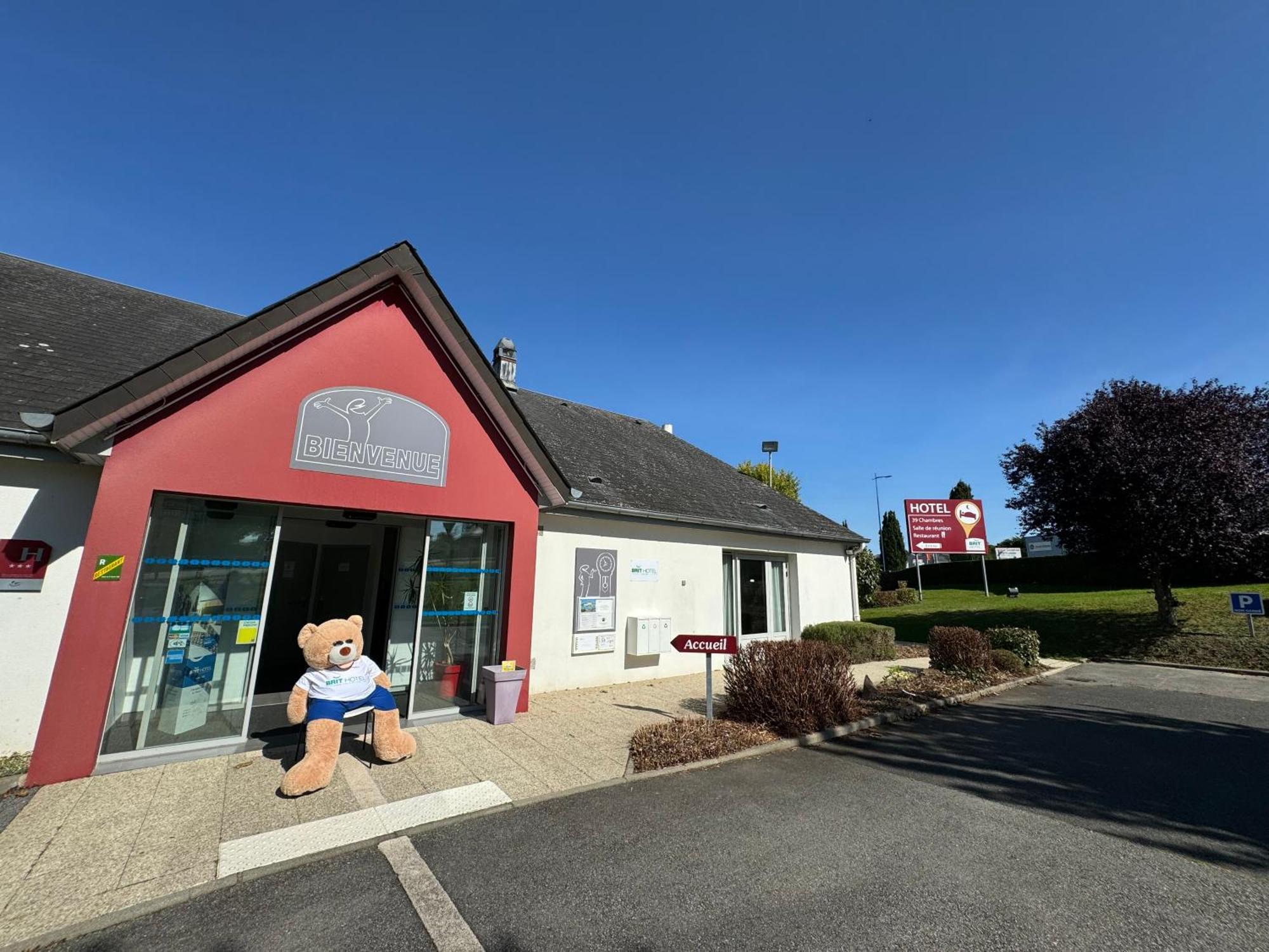 Brit Hotel マイエンヌ エクステリア 写真