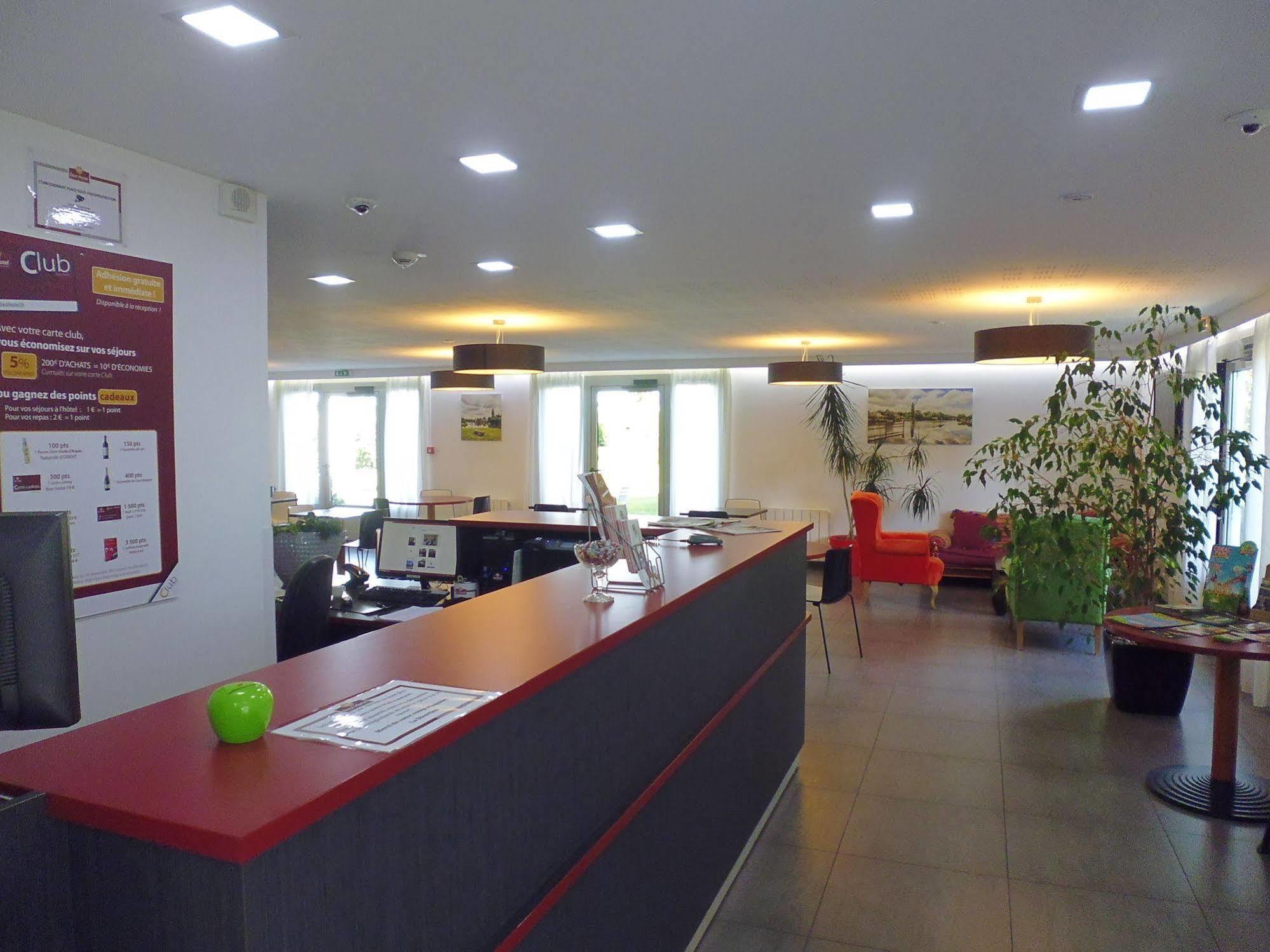 Brit Hotel マイエンヌ エクステリア 写真