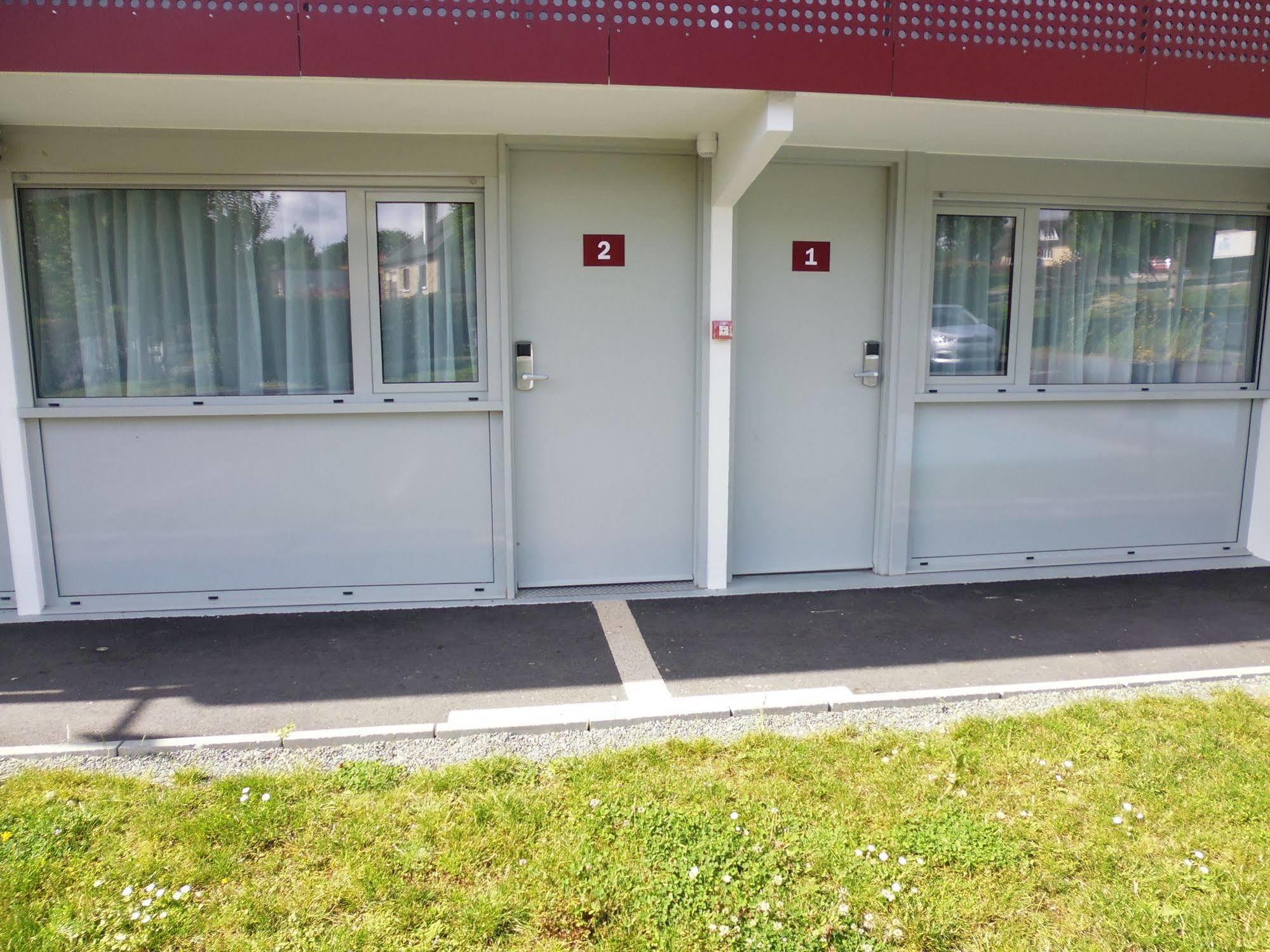 Brit Hotel マイエンヌ エクステリア 写真
